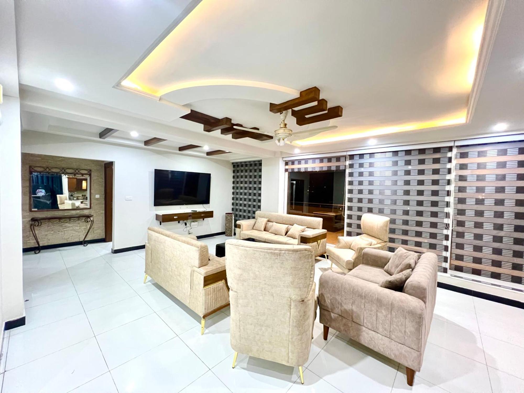 Penthouse 3Bedrooms - Luxury Apartment Hotel Islamabad Bagian luar foto